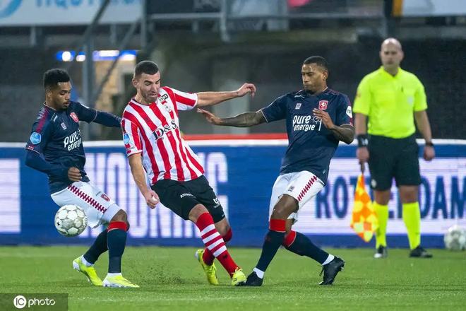 他在场上能 他在场上能