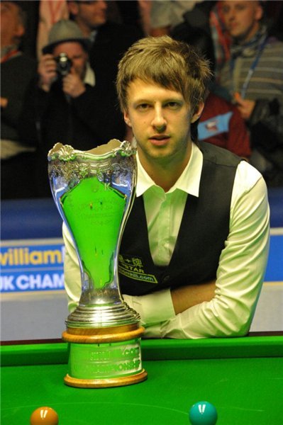 相比之下 相比之下