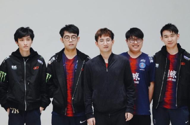 争冠热门 争冠热门