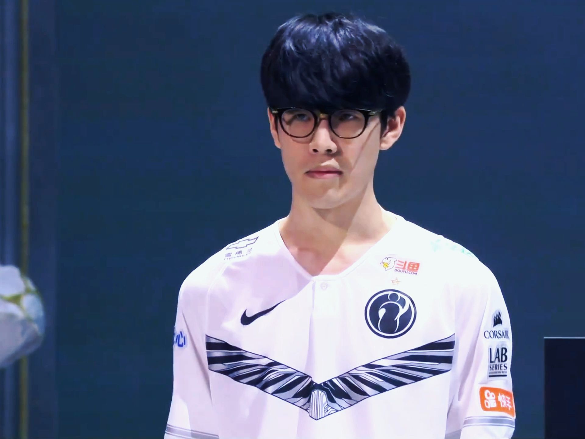 次合同中 次合同中